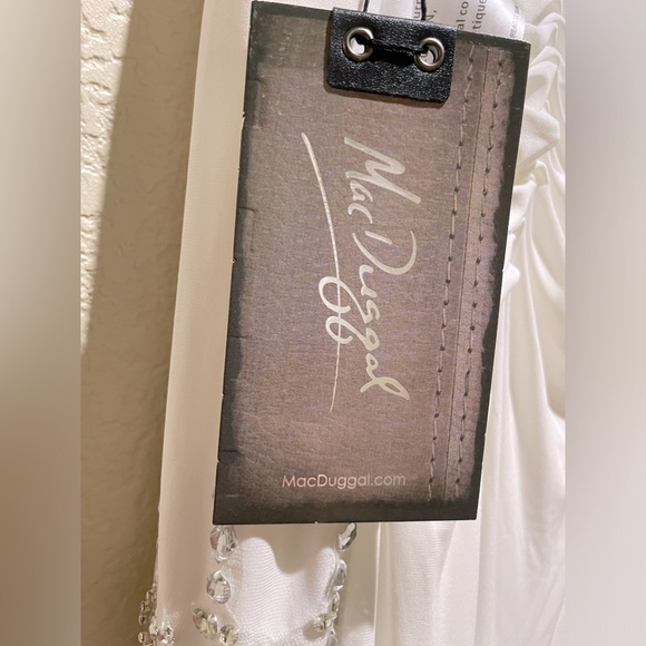 NWT Mac Duggal Beaded Cuff Drop Shoulder Faux Wrap Gown Dress White Size 14 - Picture 14 of 16